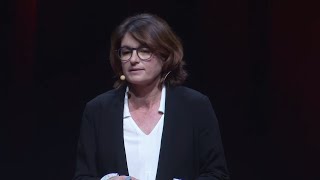 Est-ce important que les filles jouent au football ? | Edith Maruèjouls | TEDxChampsElyseesWomen